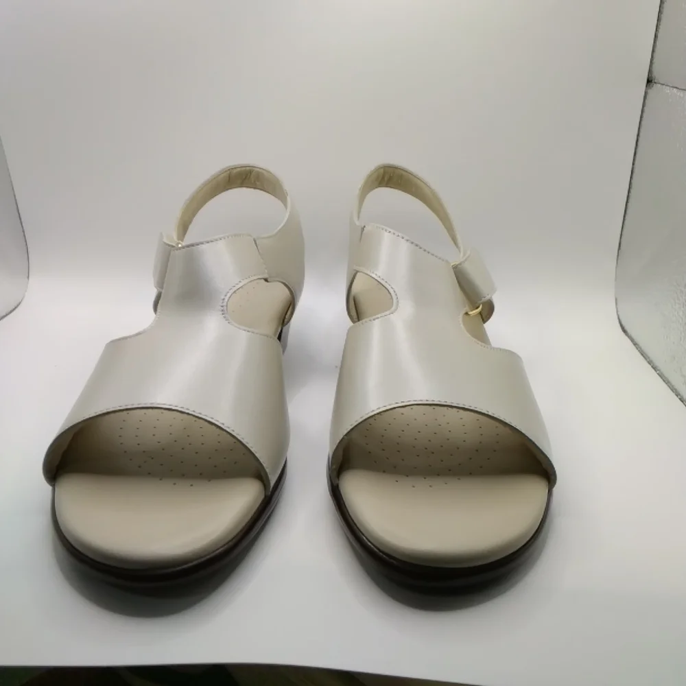 Women's Cream Slingback Comfort Sandals
